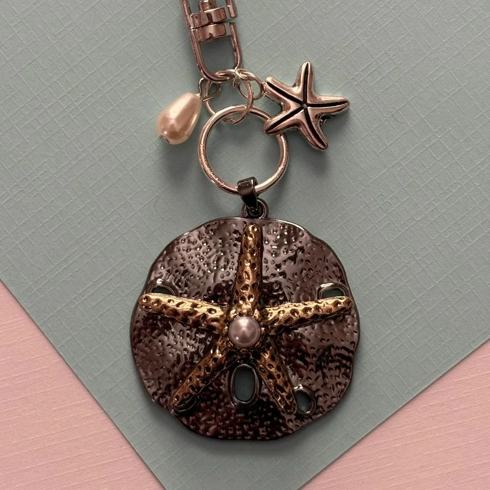 Coastal Sand‎ Dollar Starfish Pearl Accent Purse Charm Keychain Bag Accessory